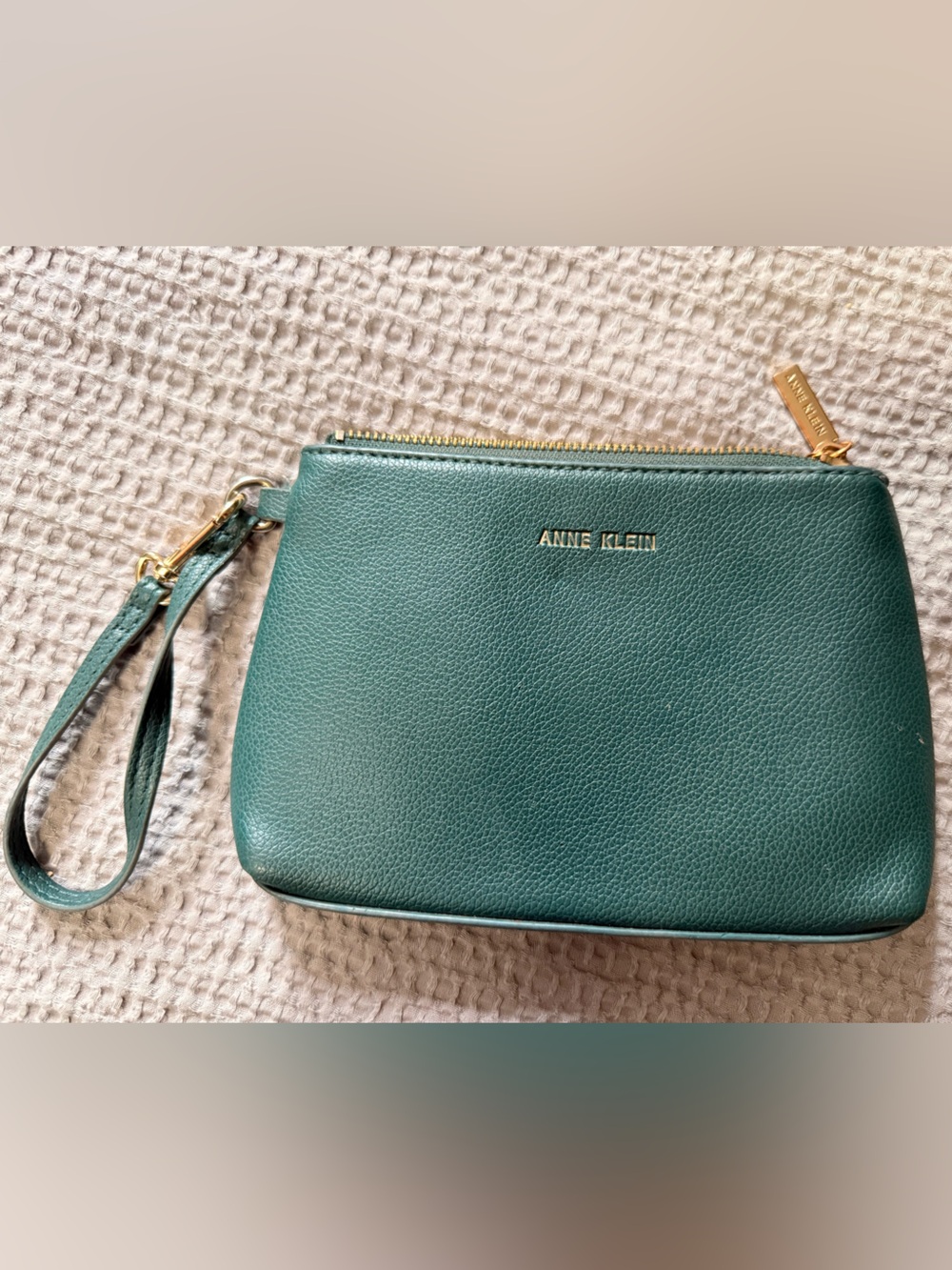 Anne Klein Pebbled Faux Leather Wristlet Clutch Wallet Teal Green